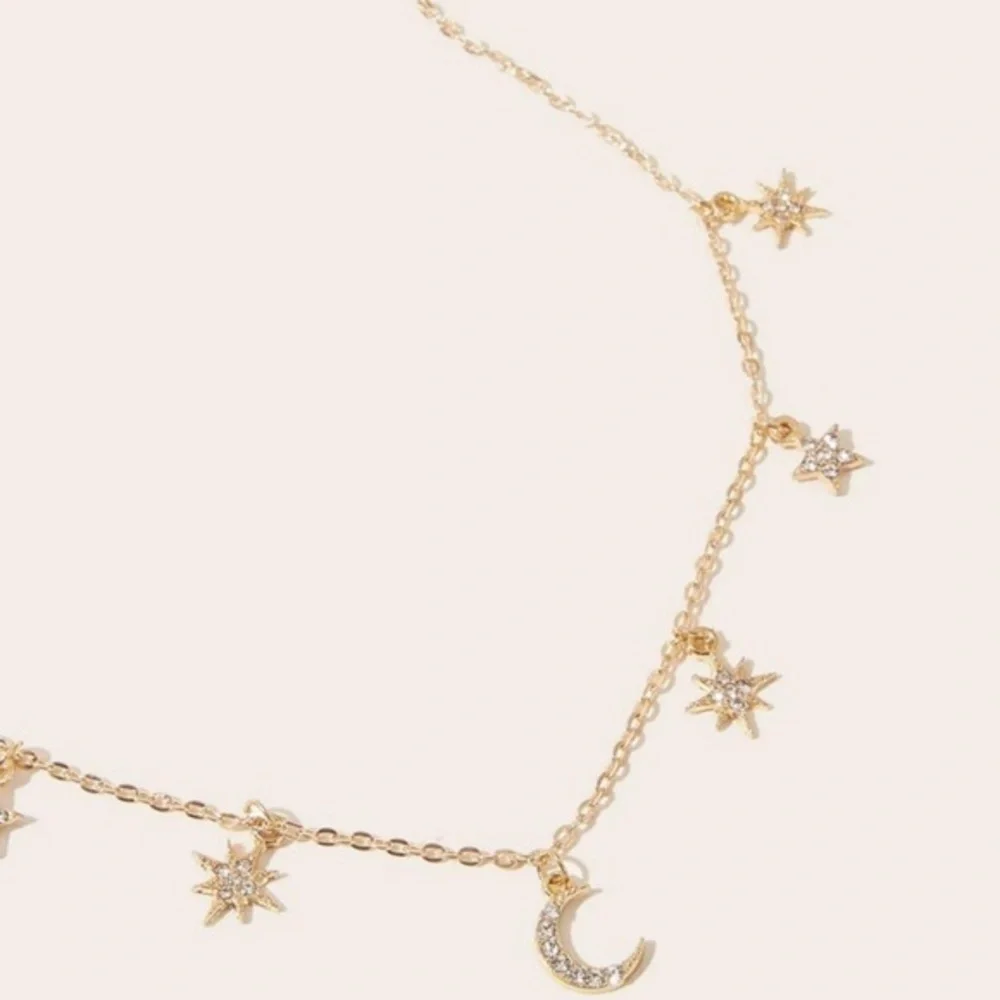 3/$30 💛 Moon and Stars Choker